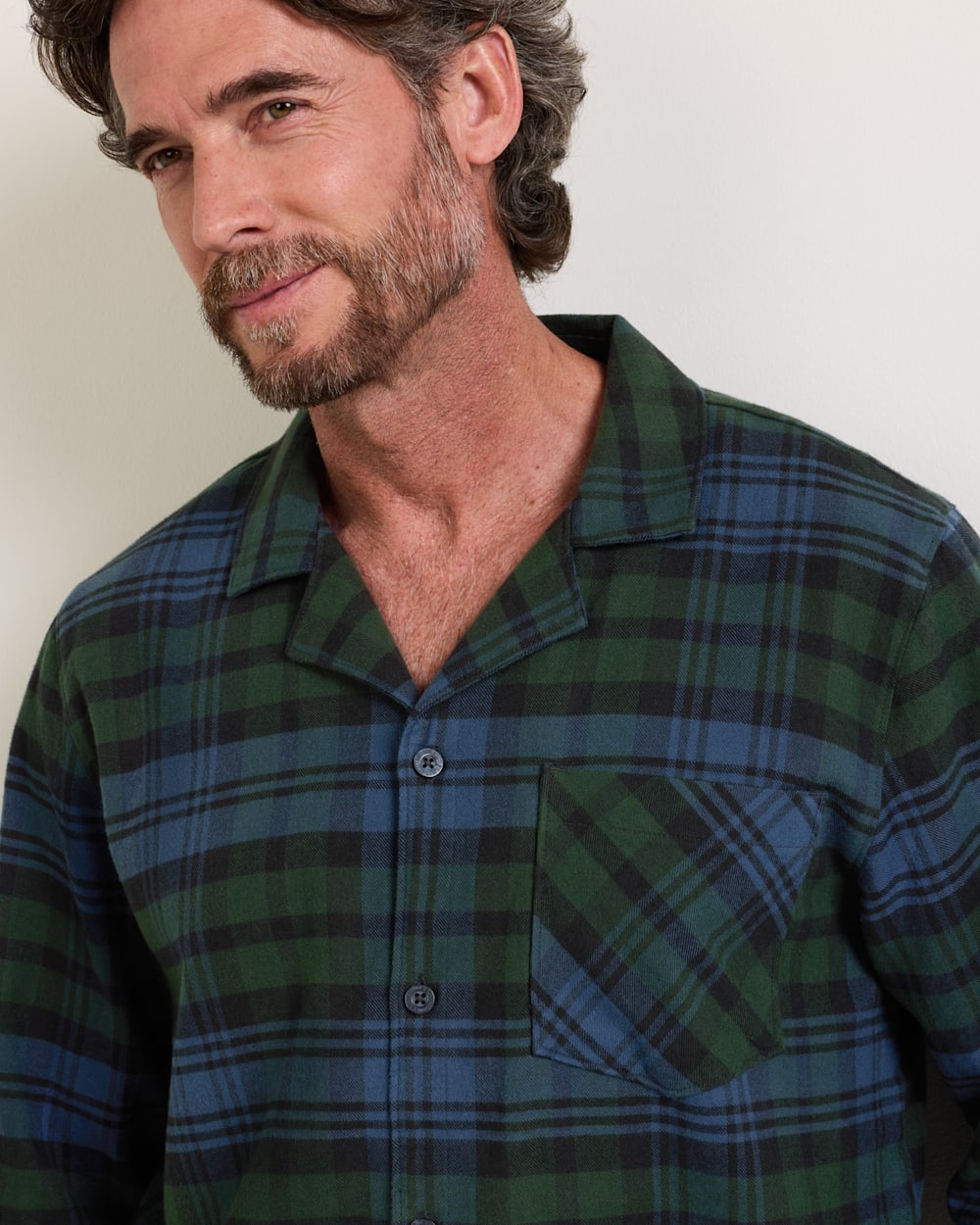 ALTERNATE VIEW OF MEN'S PLAID FLANNEL PAJAMA SET IN BLACK WATCH TARTAN image number 2