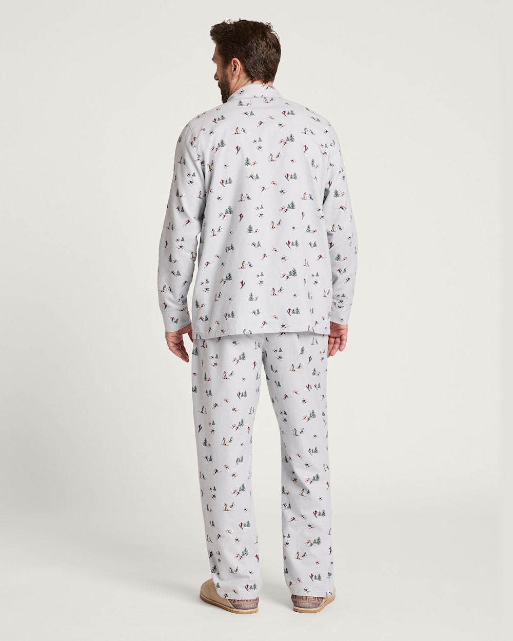 ALTERNATE VIEW OF MEN'S SKI PRINT FLANNEL PAJAMA SET IN GREY image number 2