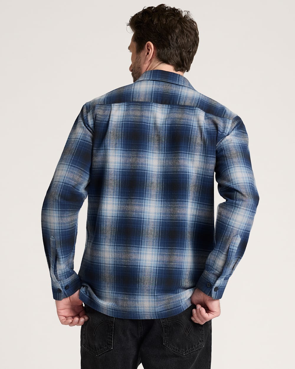 ALTERNATE VIEW OF LONG-SLEEVE PLAID COTTON BOARD SHIRT IN NAVY/GREY PLAID image number 2