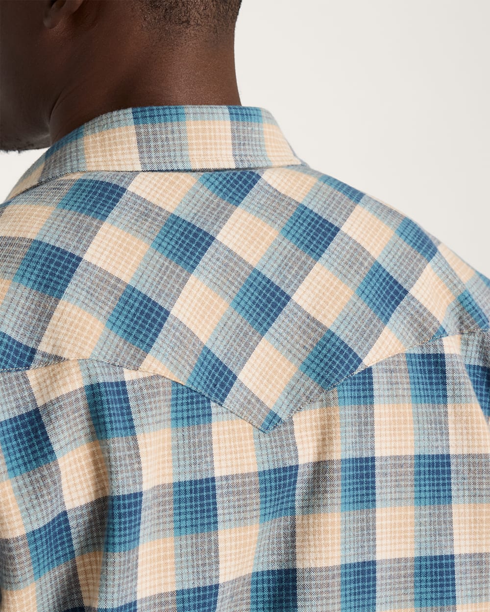 ALTERNATE VIEW OF MEN'S PLAID SNAP-FRONT WYATT COTTON SHIRT IN TAN/BLUE image number 4