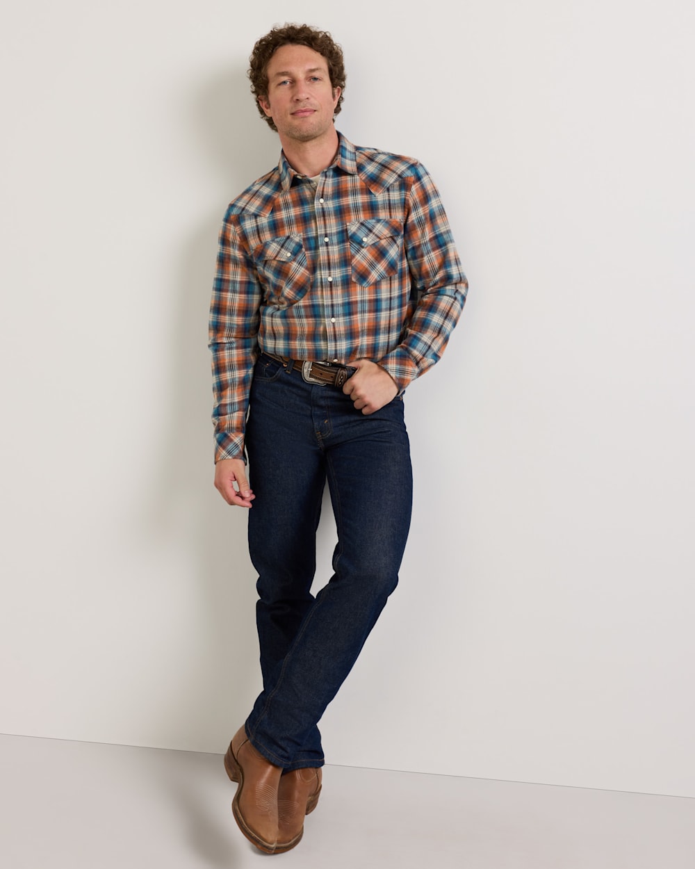 ALTERNATE VIEW OF MEN'S PLAID SNAP-FRONT WYATT COTTON SHIRT IN BLUE/OCHRE image number 6