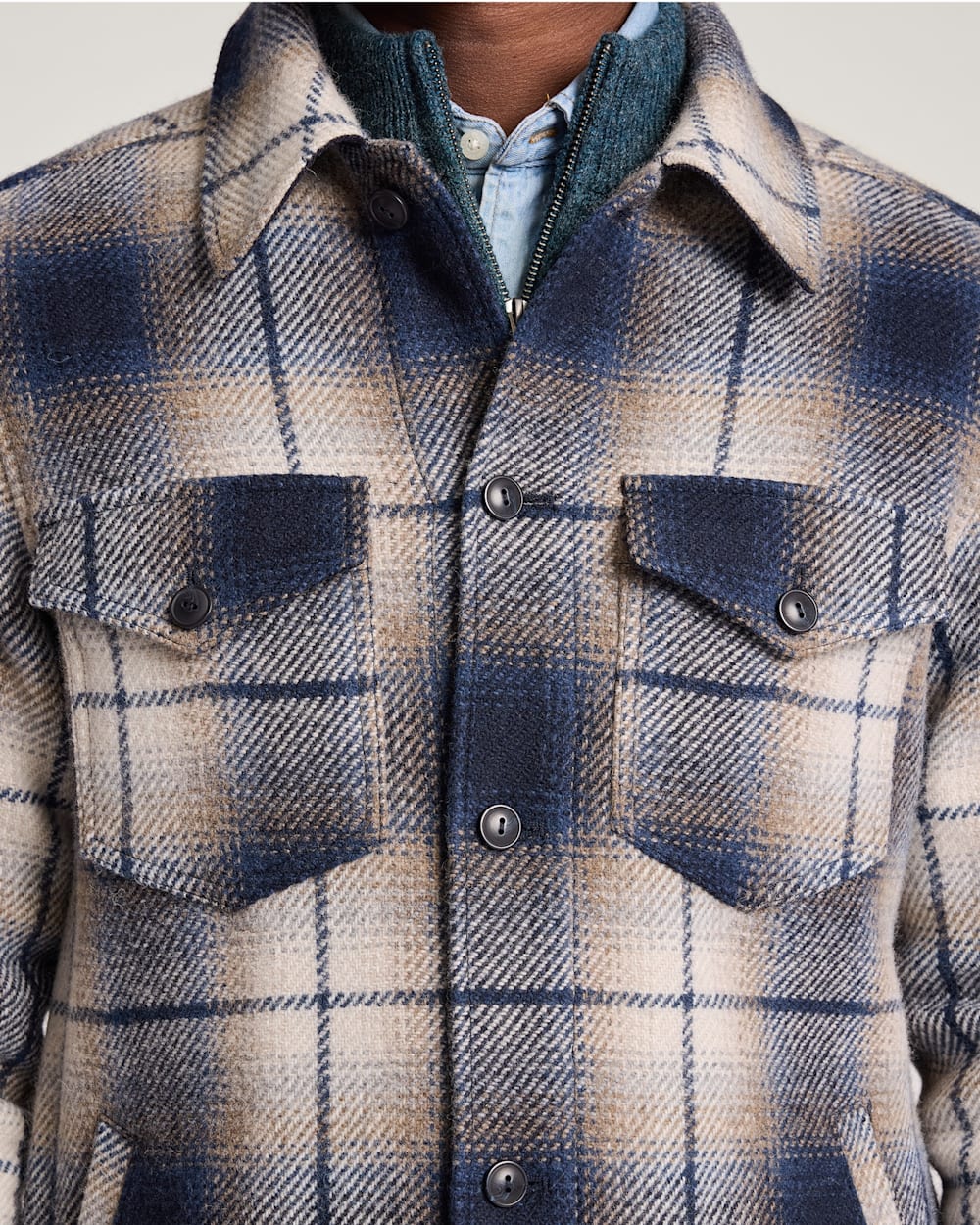 ALTERNATE VIEW OF MEN'S PLAID WOOL LAWSON COAT IN NAVY/TAUPE MIX image number 4