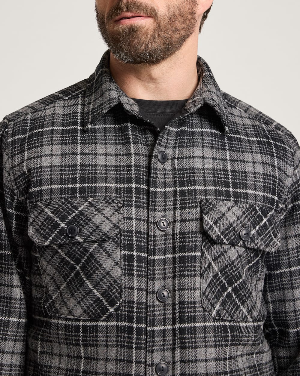 ALTERNATE VIEW OF MEN'S PLAID QUILTED CPO JACKET IN BLACK/GREY MIX image number 4