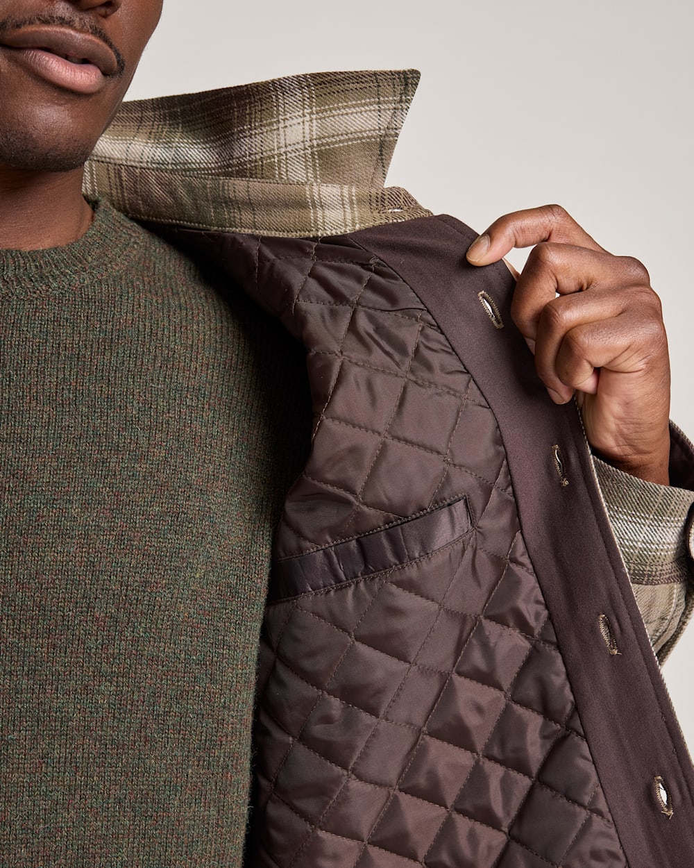 ALTERNATE VIEW OF PLAID QUILTED CPO JACKET IN GREEN OMBRE image number 4