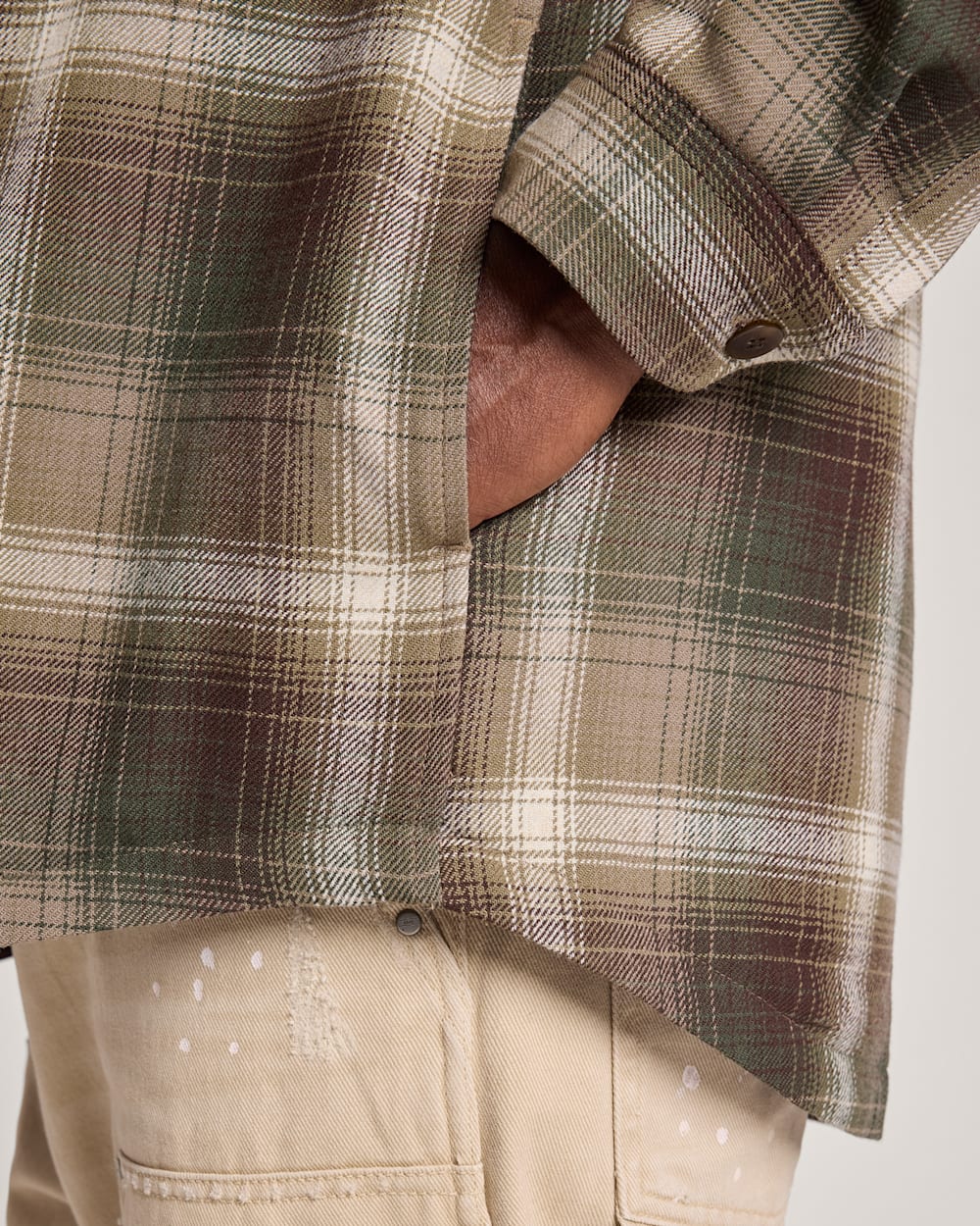 ALTERNATE VIEW OF PLAID QUILTED CPO JACKET IN GREEN OMBRE image number 5