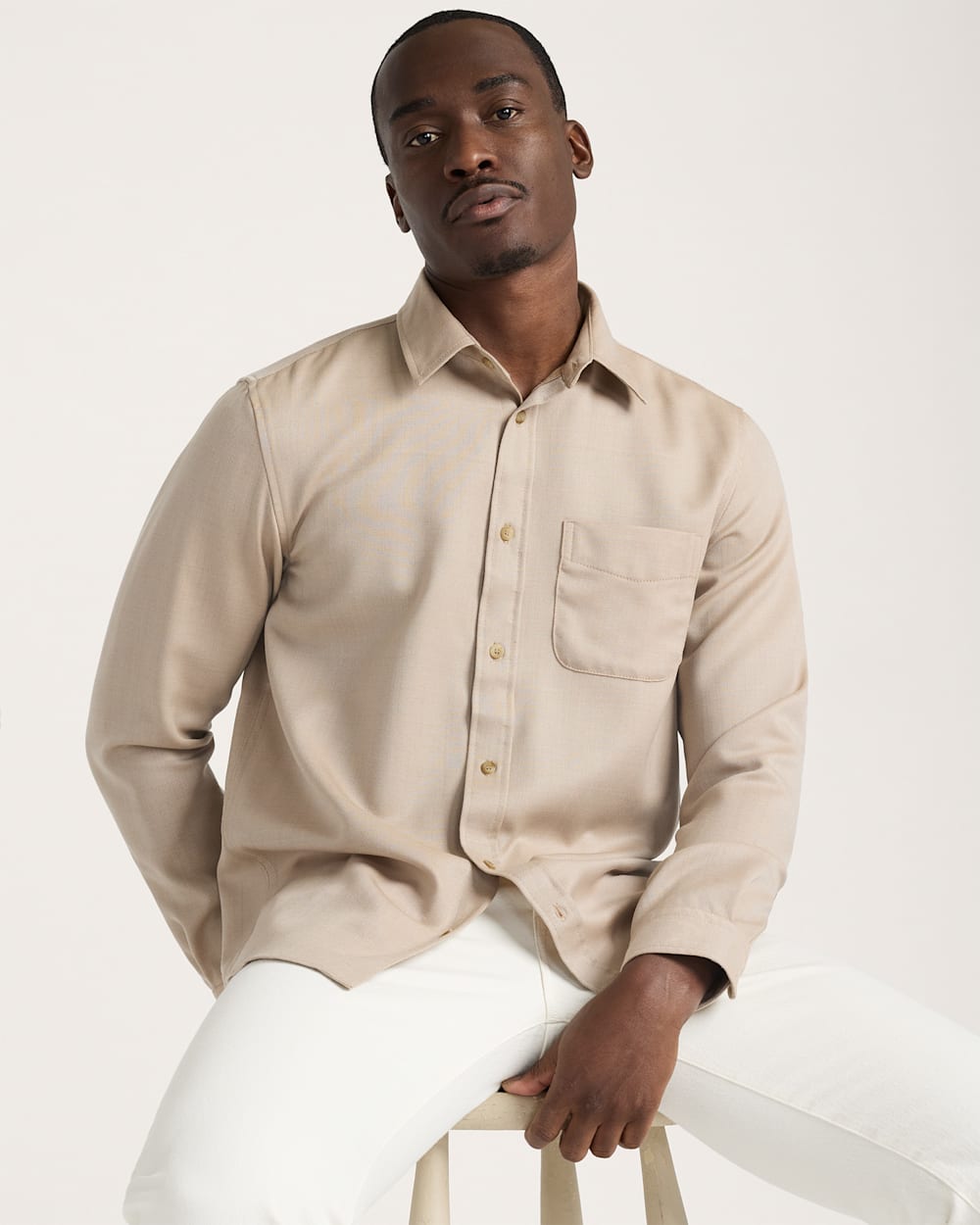 MEN'S MERINO LODGE SHIRT IN CAMEL TWILL image number 1