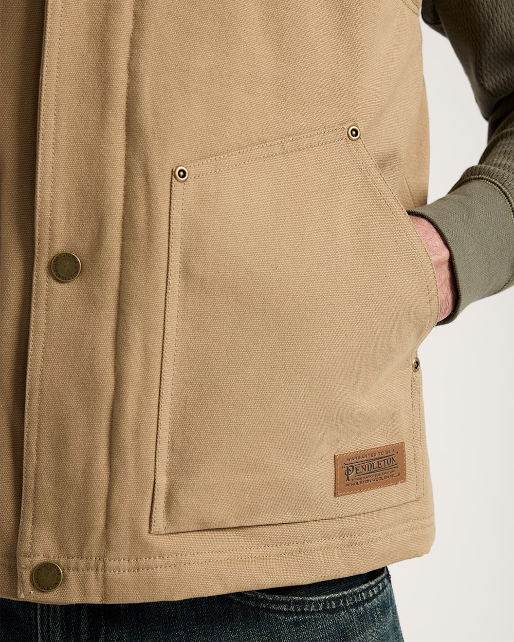 ALTERNATE VIEW OF MEN'S PINE GROVE CANVAS VEST IN OLD OAK image number 5