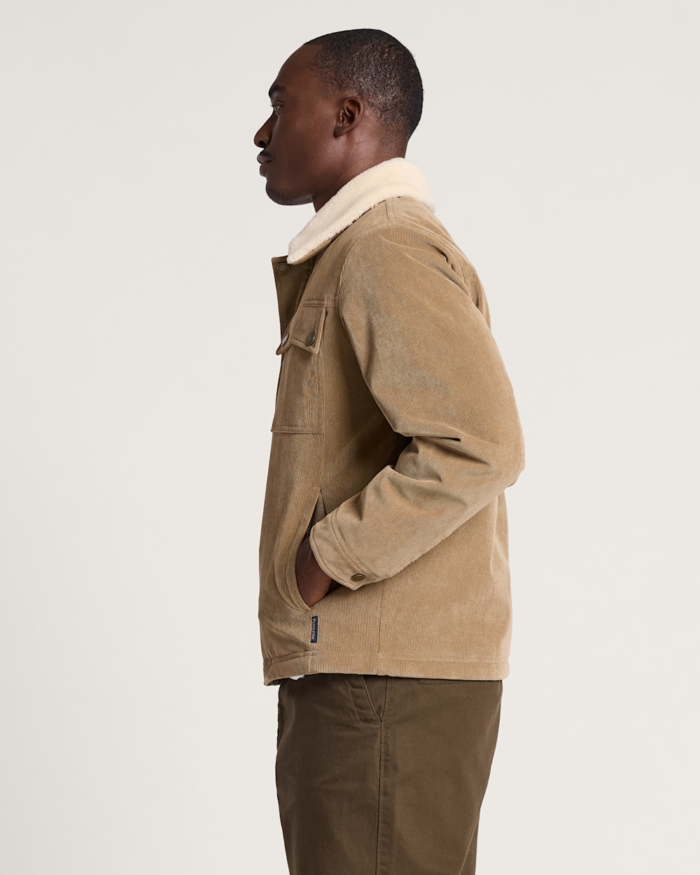 ALTERNATE VIEW OF MEN'S SEABECK CORDUROY TRUCKER JACKET IN OLD OAK image number 3