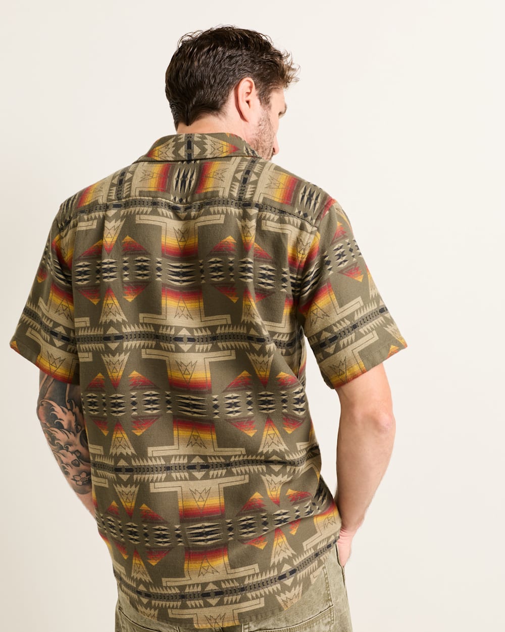 ALTERNATE VIEW OF MEN'S SHORT-SLEEVE DOUBLESOFT GATEWAY SHIRT IN GREEN PONDEROSA image number 2