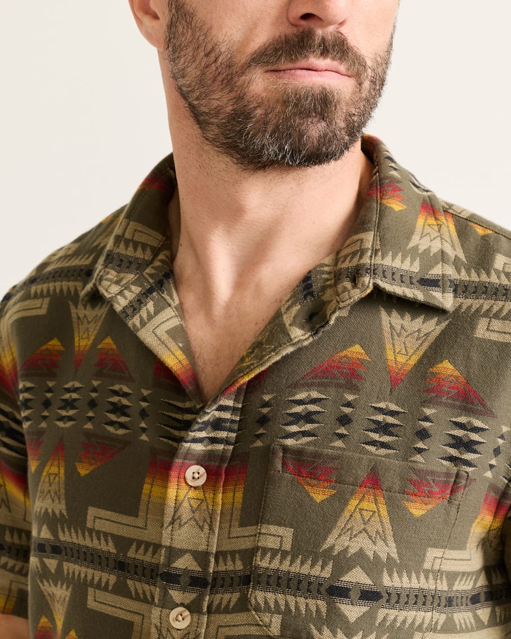 ALTERNATE VIEW OF MEN'S SHORT-SLEEVE DOUBLESOFT GATEWAY SHIRT IN GREEN PONDEROSA image number 4