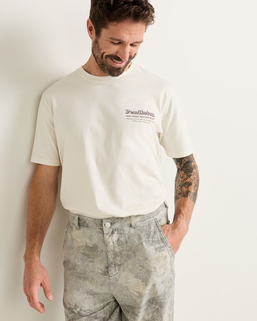 MEN'S SHORT-SLEEVE DESCHUTES WESTERN GRAPHIC TEE IN WHITE/BROWN image number 1