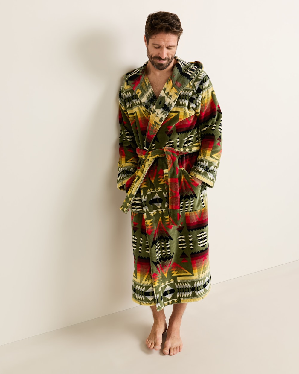 ALTERNATE VIEW OF UNISEX PONDEROSA COTTON TERRY VELOUR BATHROBE IN GREEN MULTI image number 5
