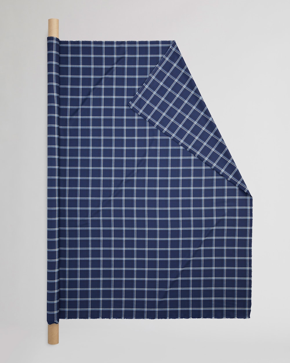 WORSTED WINDOWPANE FABRIC IN NAVY/GREY PLAID image number 1