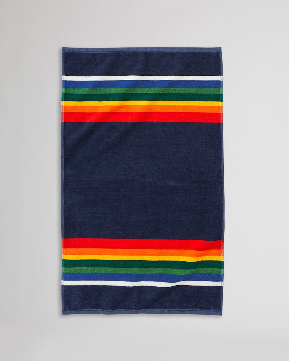 ALTERNATE VIEW OF CRATER LAKE NATIONAL PARK TOWEL SET IN NAVY image number 3