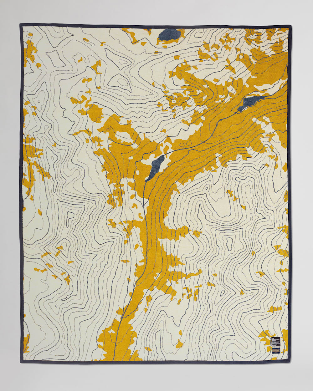 MAROON BELLS TOPOGRAPHICAL BLANKET IN MAROON MULTI image number 1