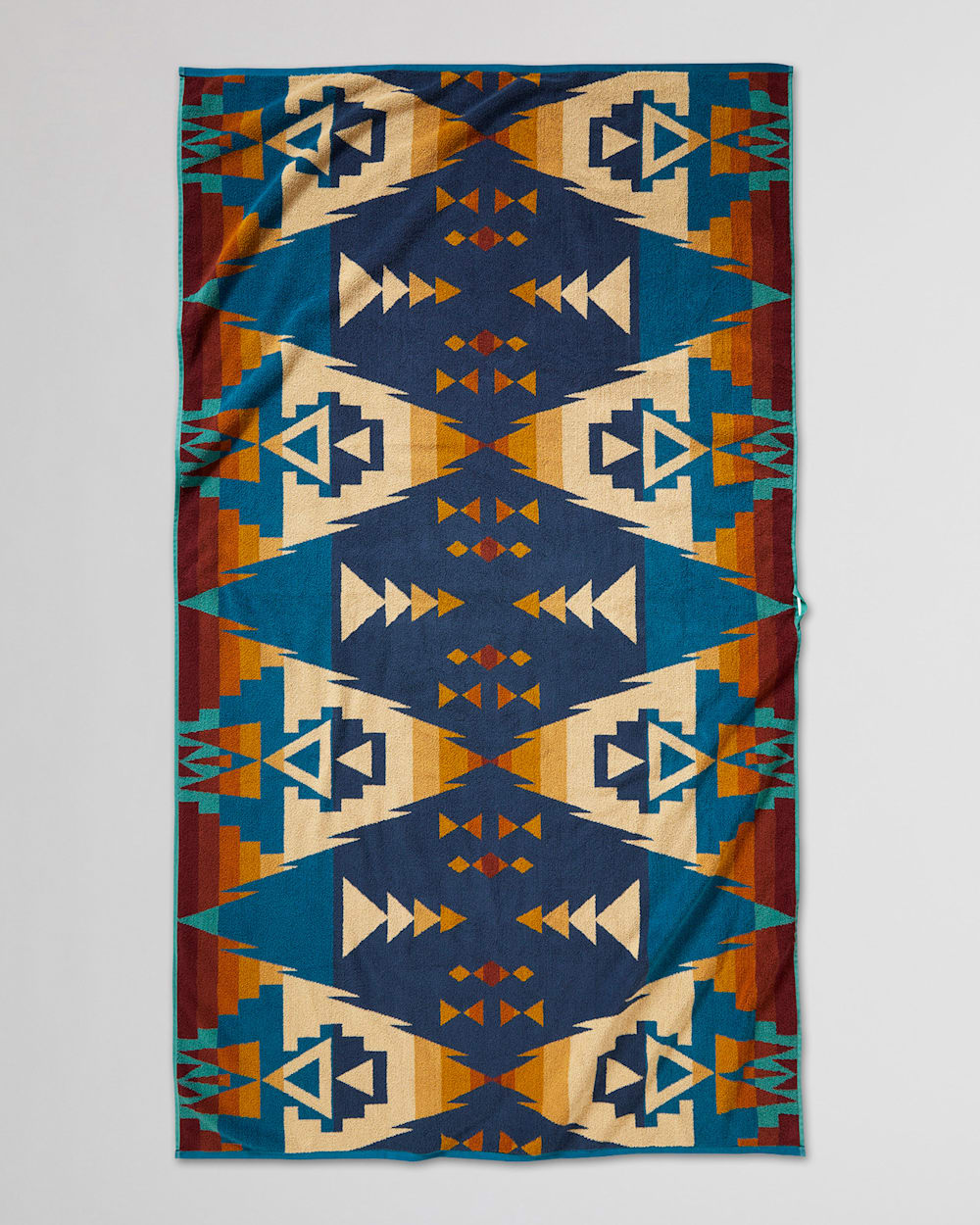 ALTERNATE VIEW OF SISKIYOU SPA TOWEL IN TAN/BLUE MULTI image number 2