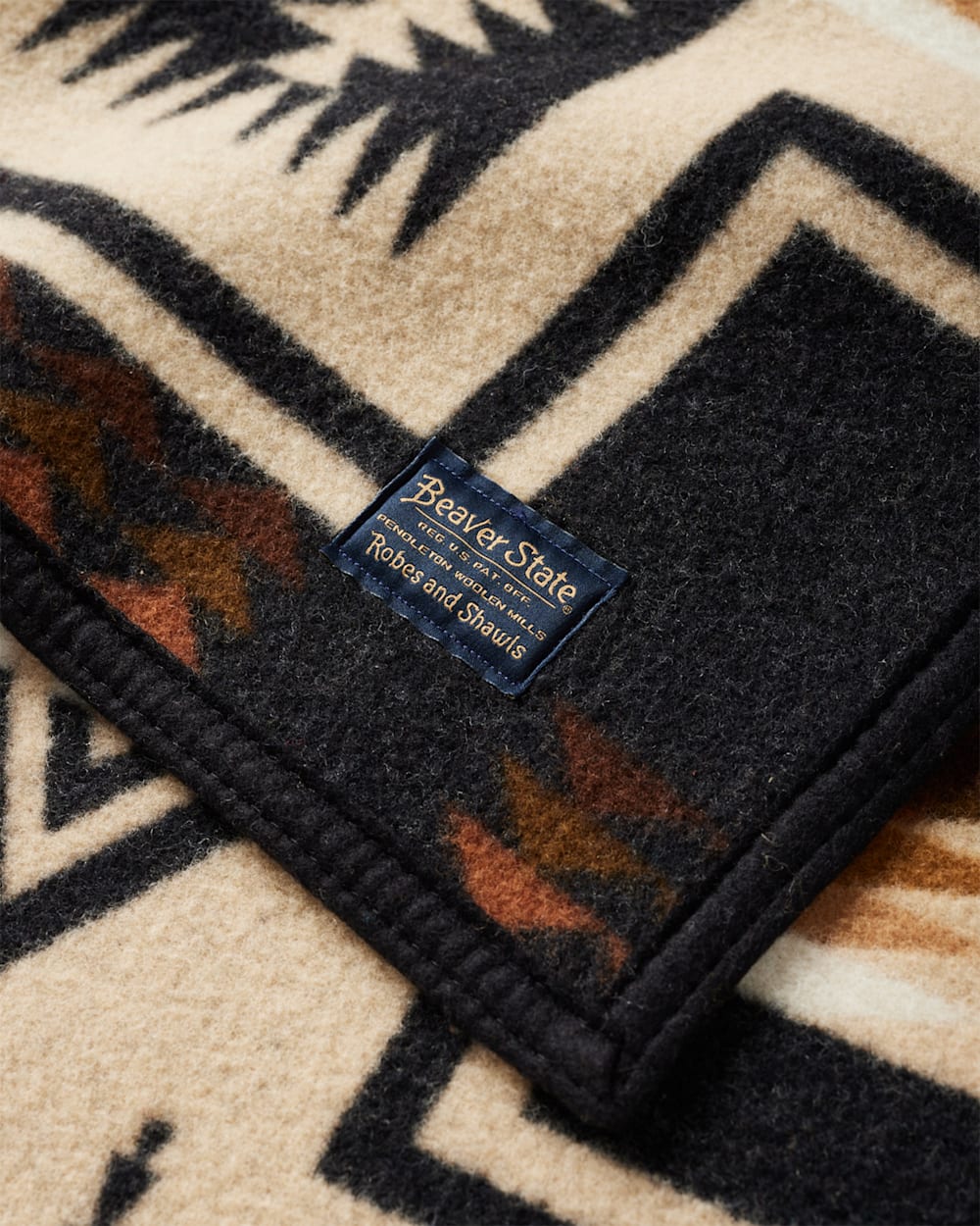 ALTERNATE VIEW OF HARDING JACQUARD BLANKET IN OXFORD image number 3