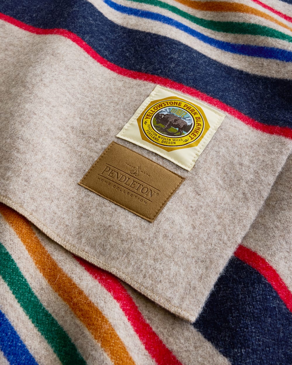 ALTERNATE VIEW OF YELLOWSTONE NATIONAL PARK BLANKET IN TAUPE image number 3