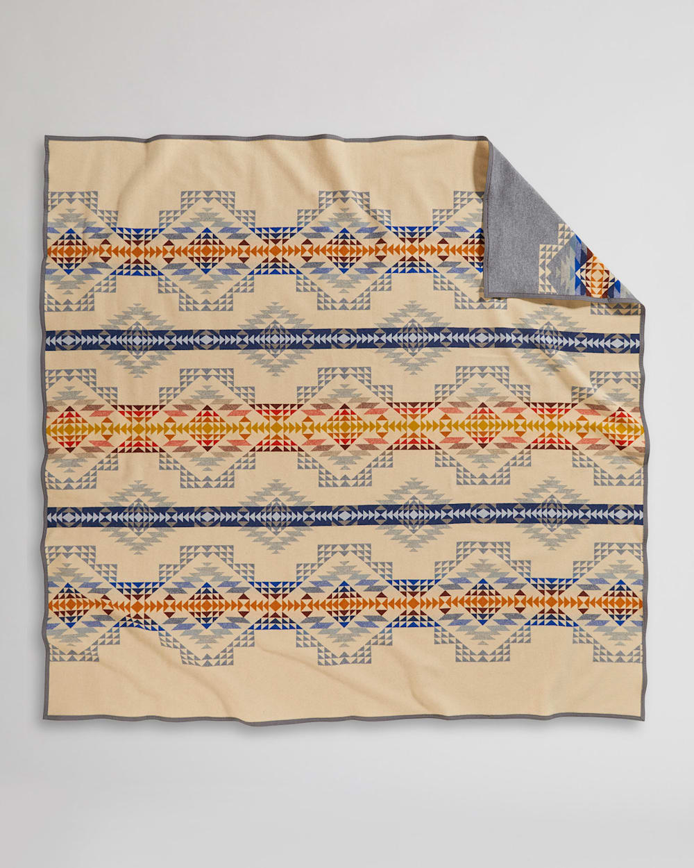 ALTERNATE VIEW OF SMITH ROCK BLANKET IN GREY image number 2