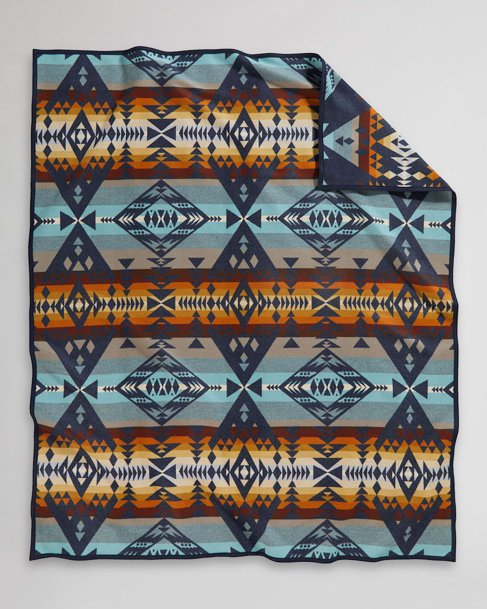 ALTERNATE VIEW OF DIAMOND PEAK BLANKET IN NAVY image number 2