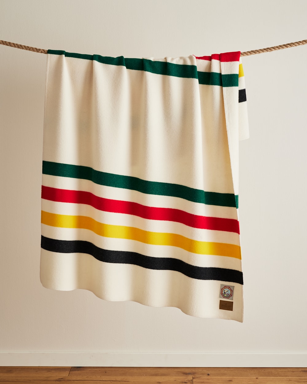GLACIER NATIONAL PARK BLANKET IN WHITE image number 1