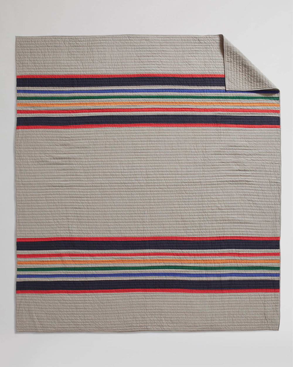 YELLOWSTONE NATIONAL PARK PIECED QUILT SET IN TAN MULTI image number 1