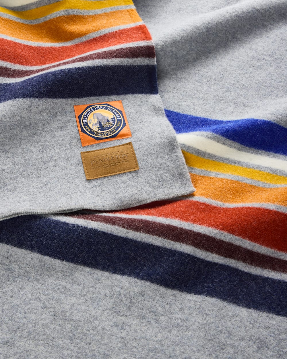 ALTERNATE VIEW OF YOSEMITE NATIONAL PARK BLANKET IN GREY image number 2