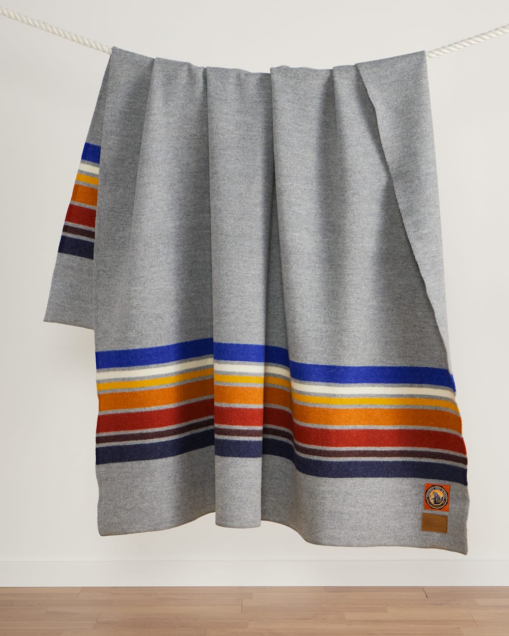 ALTERNATE VIEW OF YOSEMITE NATIONAL PARK BLANKET IN GREY image number 4