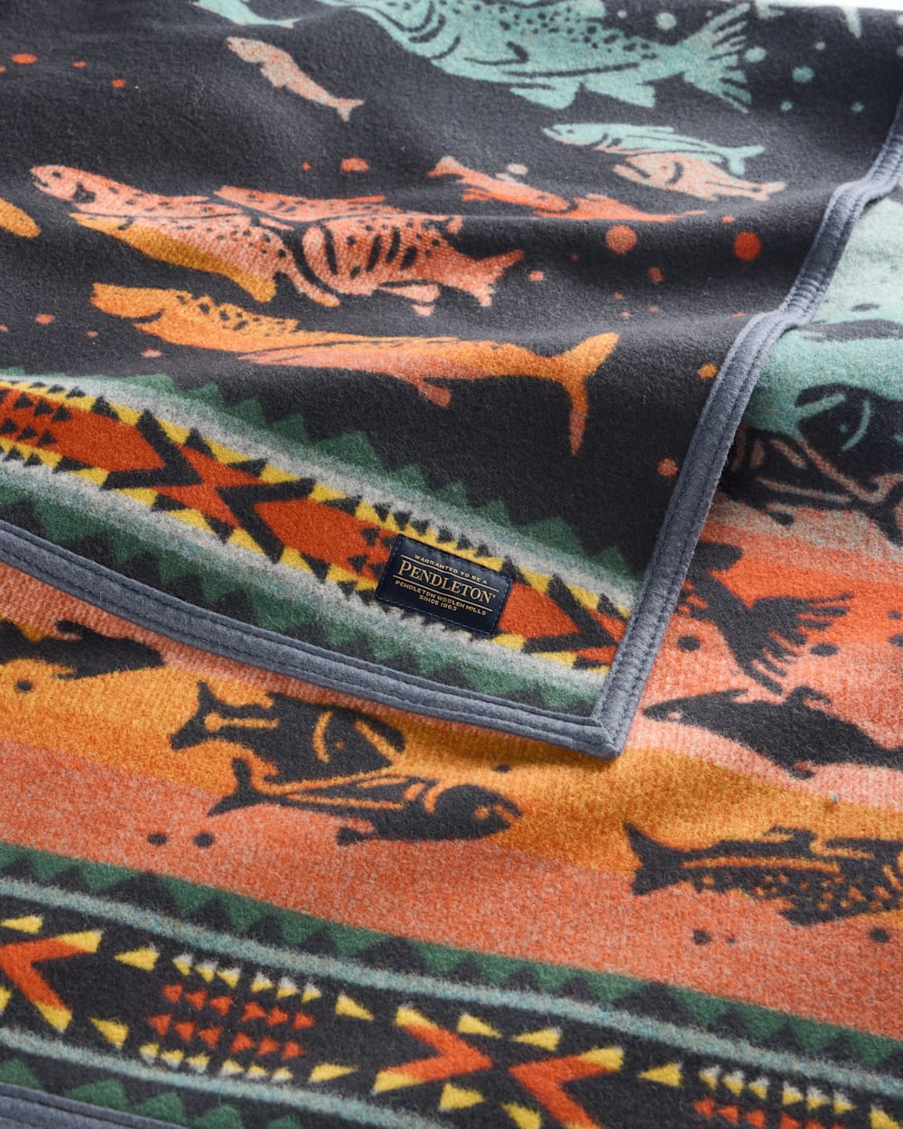 ALTERNATE VIEW OF SALMON RUN THROW IN MULTI image number 2