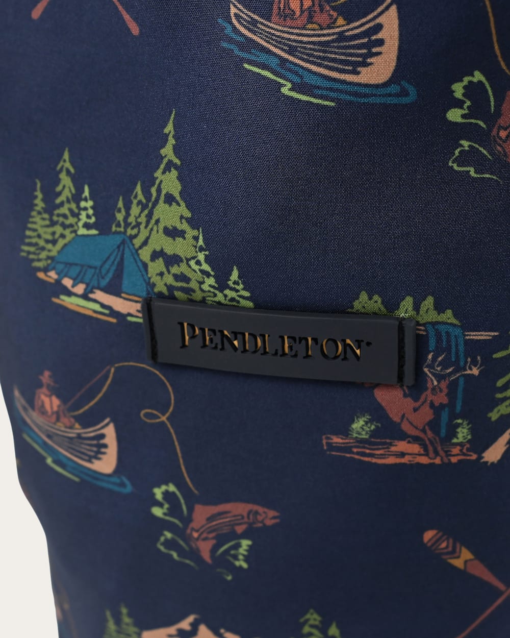 ALTERNATE VIEW OF PET FOOD STORAGE BAG IN CANOE CLUB image number 4