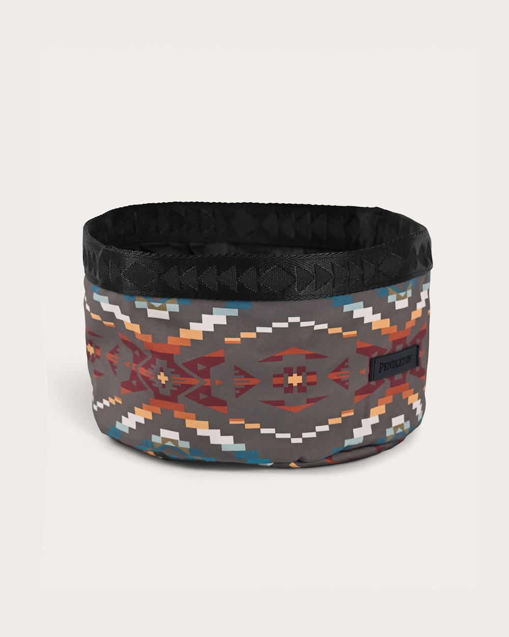 ALTERNATE VIEW OF PET TRAVEL BOWL IN CARICO LAKE image number 2