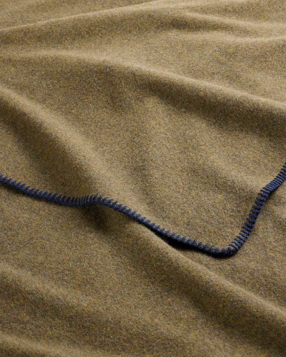 ALTERNATE VIEW OF PHOENIX BLANKET IN BEIGE MIX image number 2