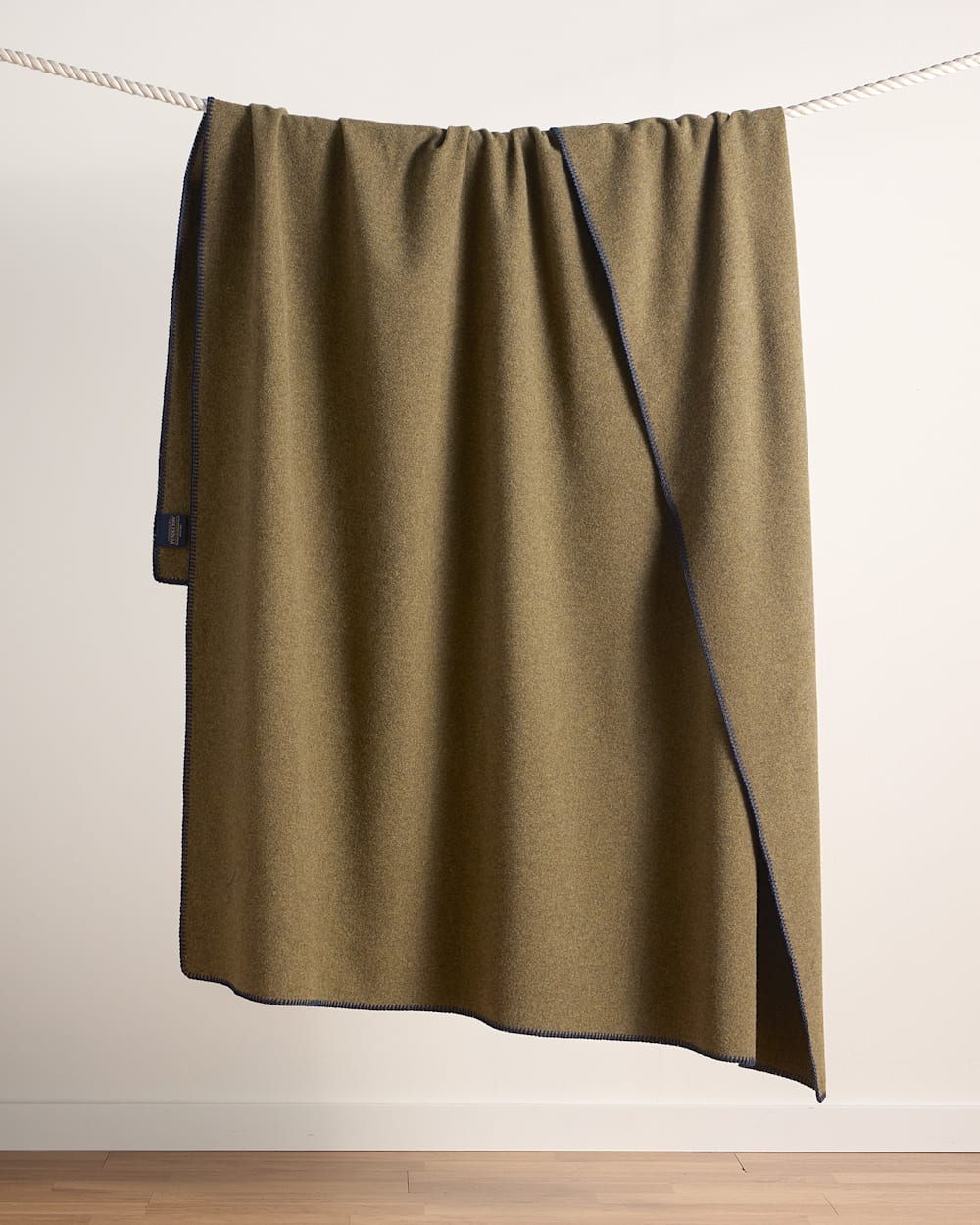 ALTERNATE VIEW OF PHOENIX BLANKET IN BEIGE MIX image number 5