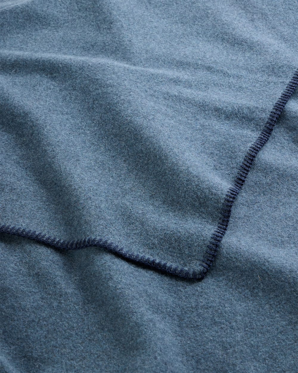 ALTERNATE VIEW OF PHOENIX BLANKET IN BLUE MIX image number 2