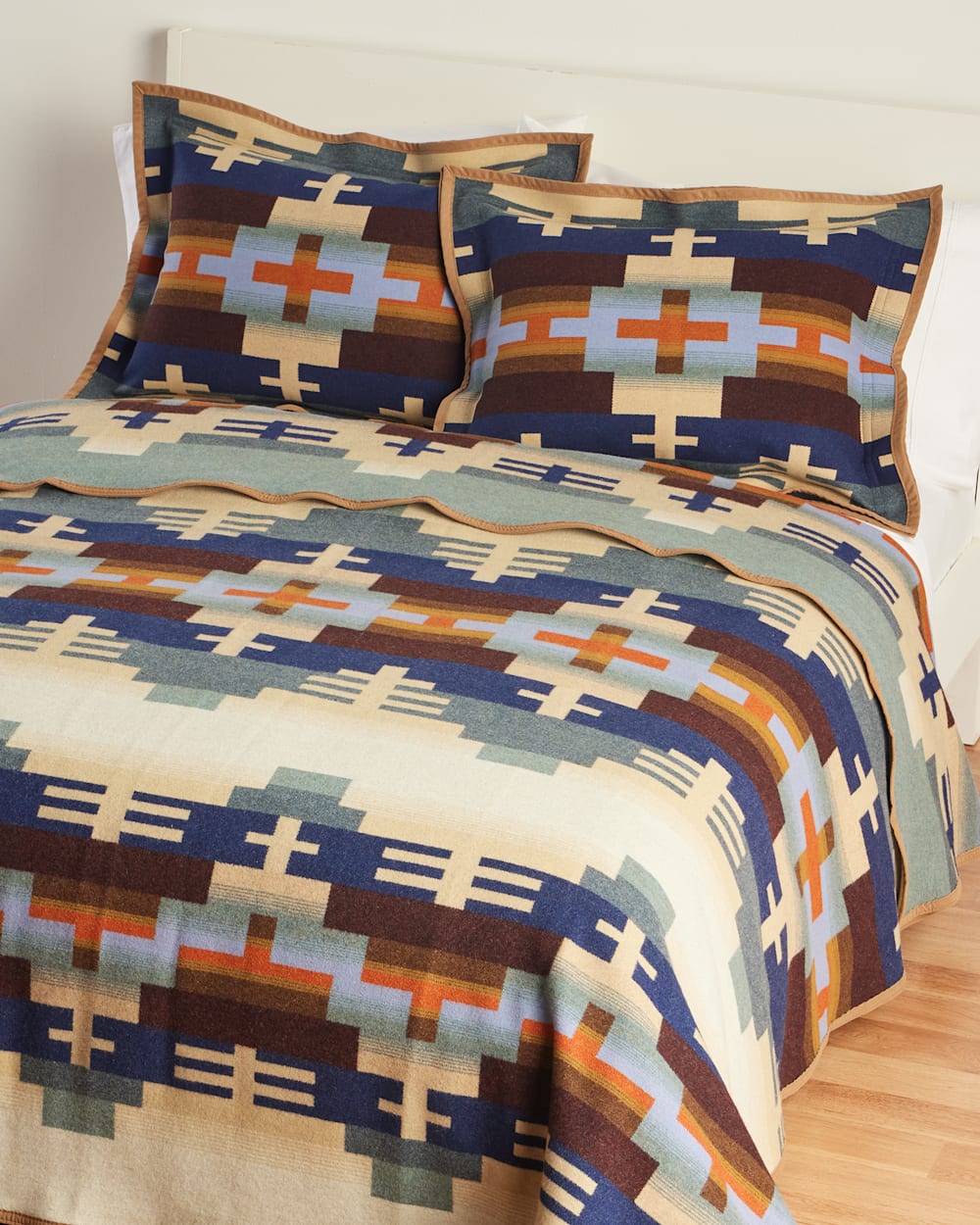 SHIPROCK BLANKET IN BLUE/TAN MIX image number 1