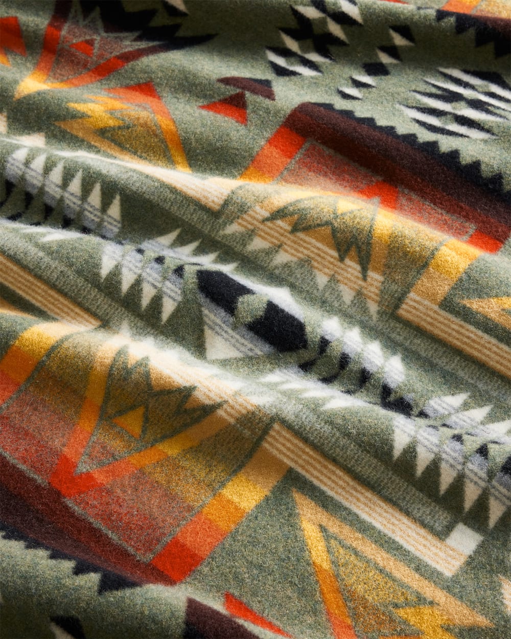 ALTERNATE VIEW OF PONDEROSA BLANKET IN GREEN MULTI image number 2