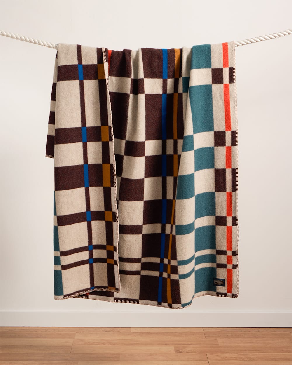 EVERETT THROW IN MULTI image number 1