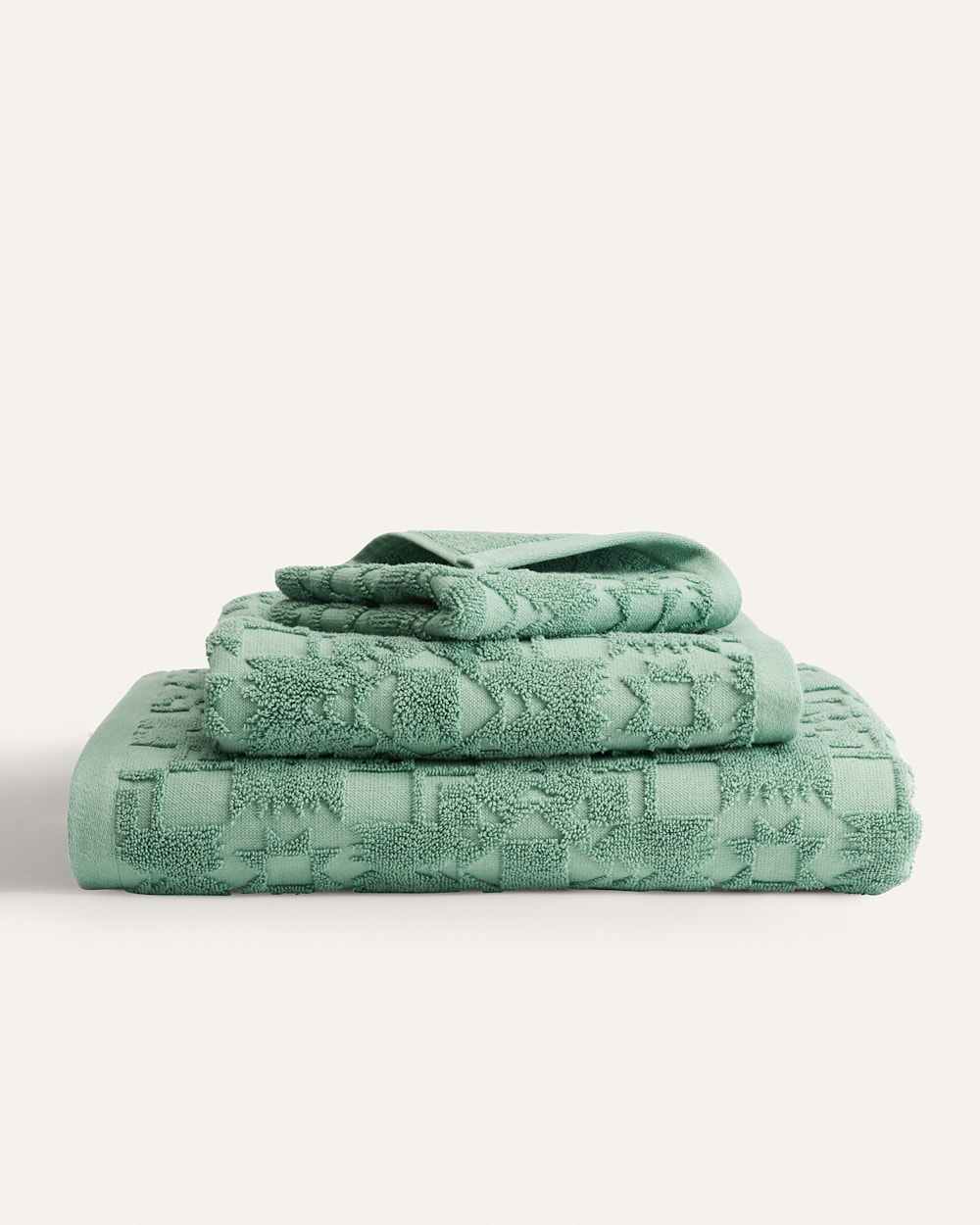 SCULPTED TOWEL COLLECTION IN MARINE image number 1