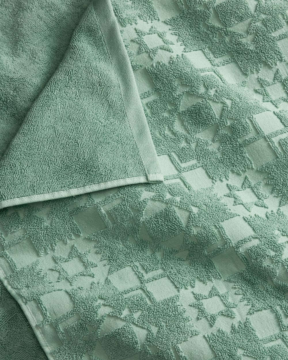 ALTERNATE VIEW OF SCULPTED TOWEL COLLECTION IN MARINE image number 2