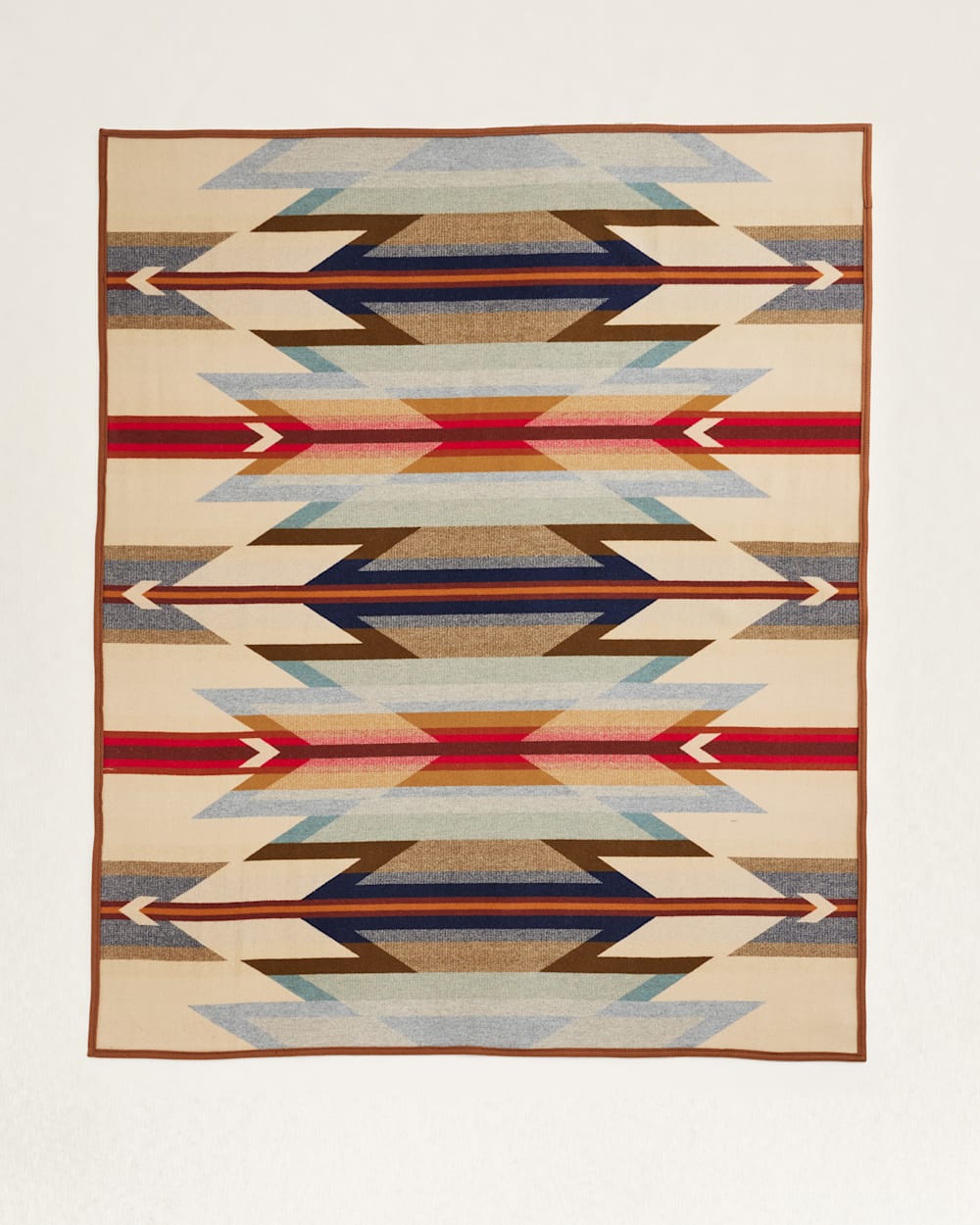 ALTERNATE VIEW OF WYETH TRAIL JACQUARD BEDDING COLLECTION IN BEIGE image number 3
