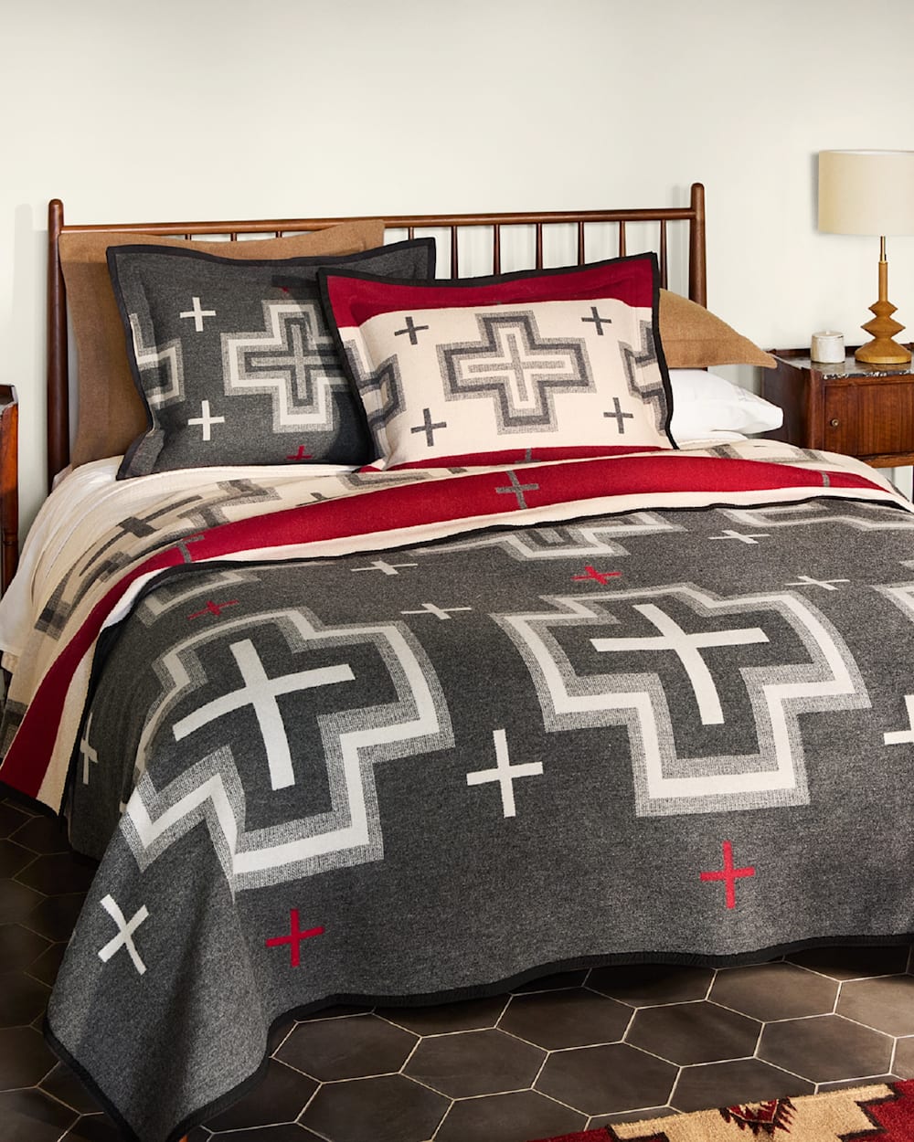 SAN MIGUEL JACQUARD BEDDING COLLECTION IN GREY image number 1