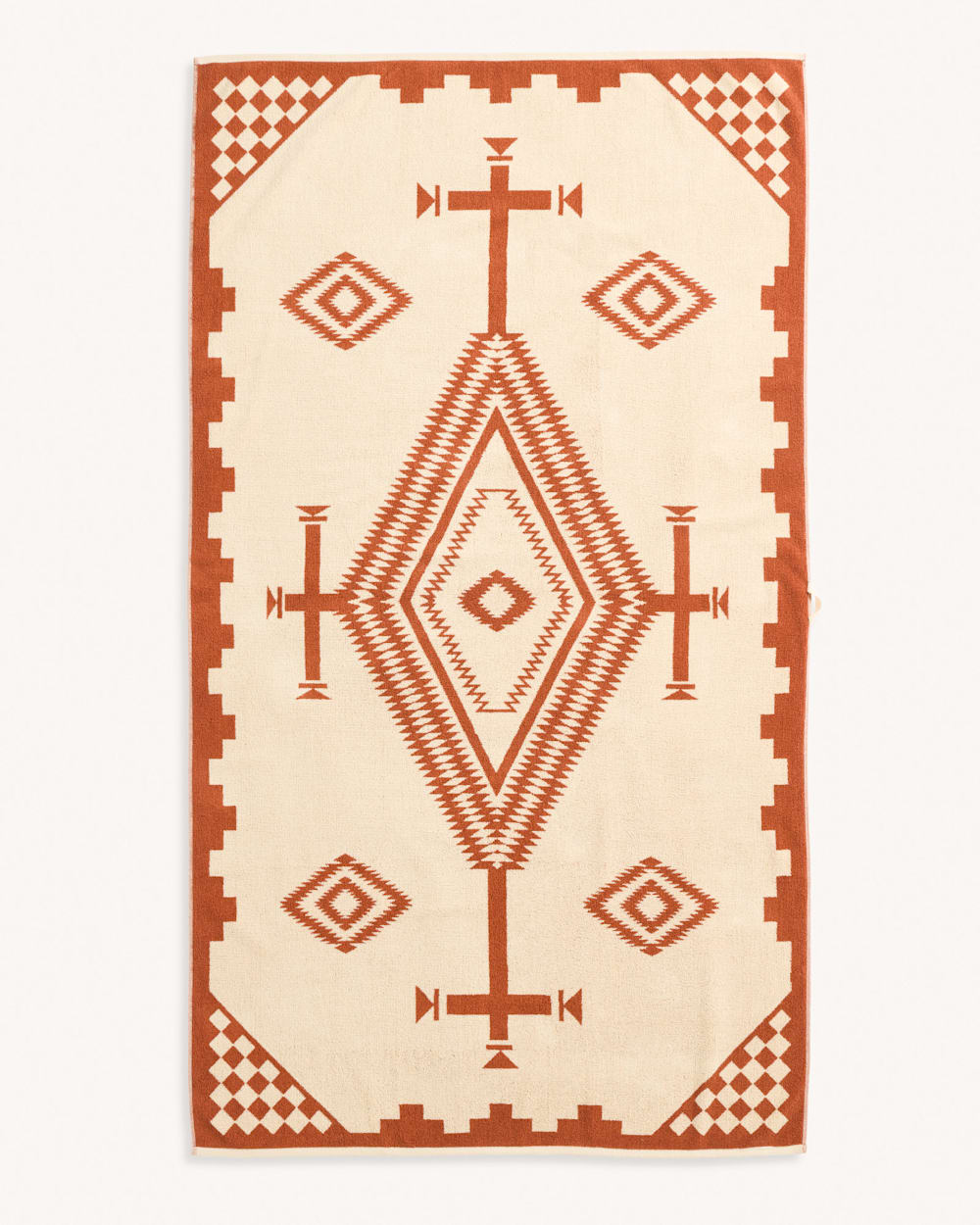 ALTERNATE VIEW OF LOS OJOS SPA TOWEL IN CORAL/WHITE image number 2