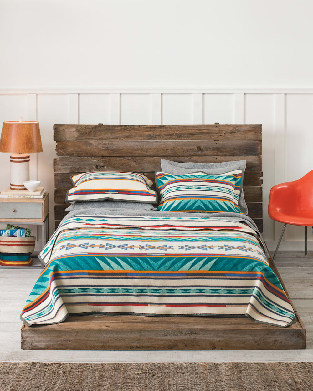 ADDITIONAL VIEW OF TURQUOISE RIDGE BLANKET IN TURQUOISE image number 4