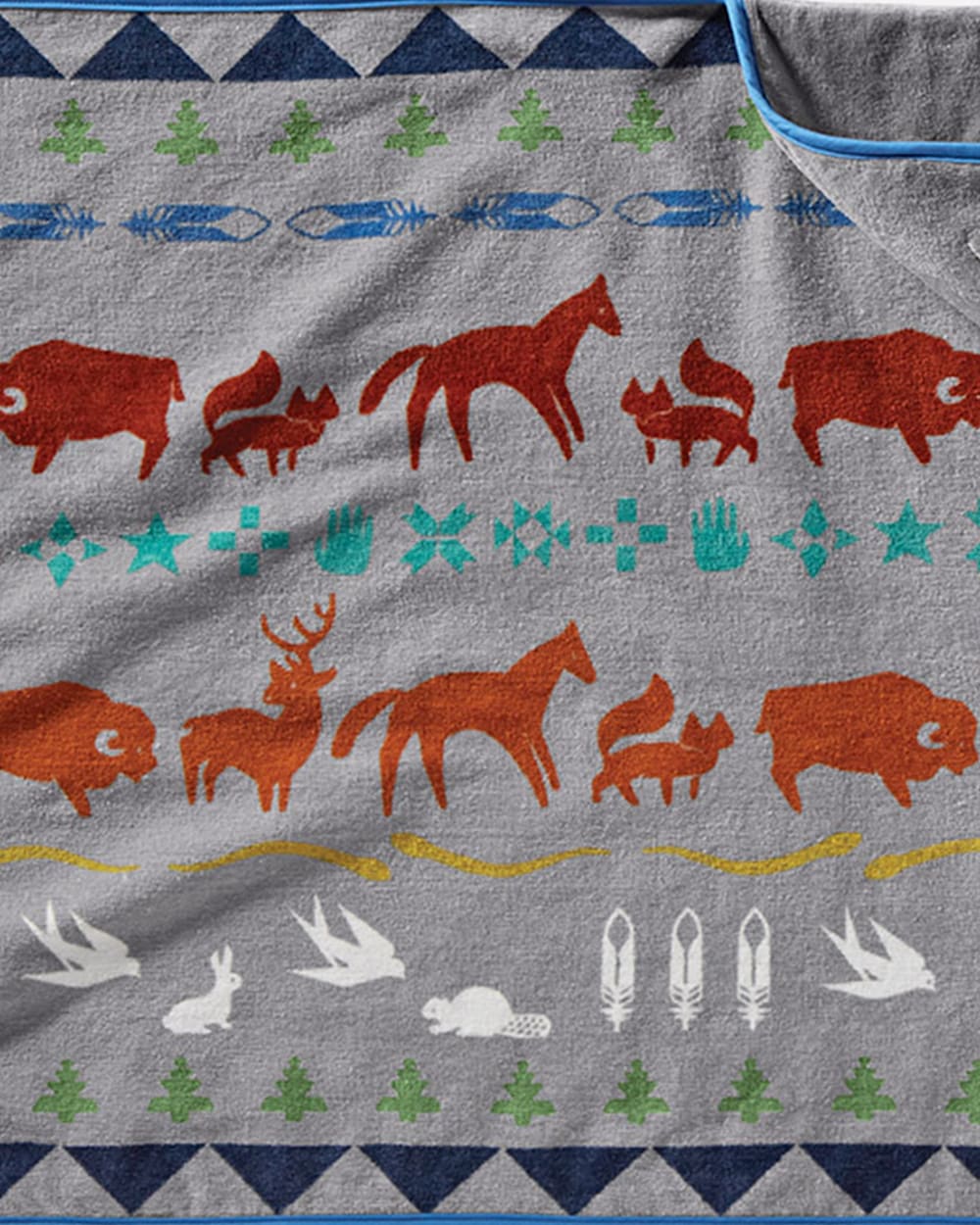 ALTERNATE VIEW OF SHARED PATHS HOODED TOWEL IN GREY image number 2