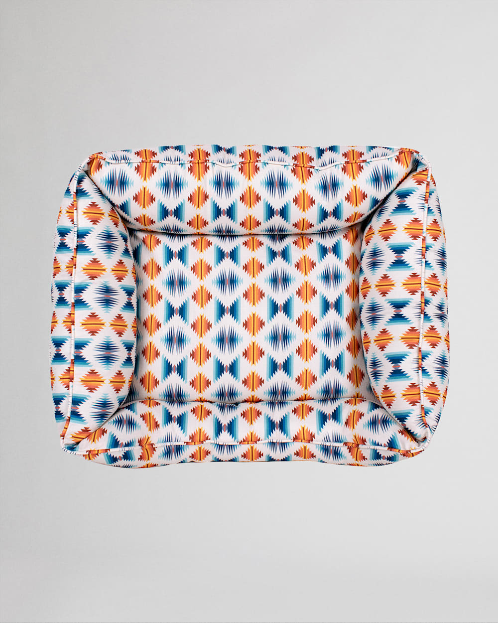 ALTERNATE VIEW OF FALCON COVE ALL SEASON DOG KUDDLER IN FALCON COVE image number 4