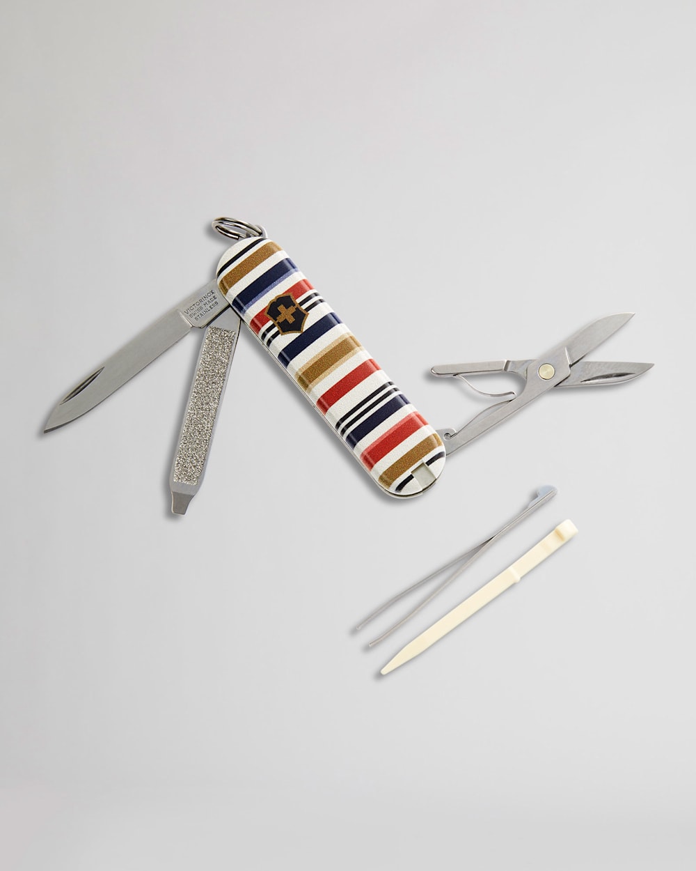 ALTERNATE VIEW OF BOULDER STRIPE CLASSIC KNIFE IN BOULDER image number 7