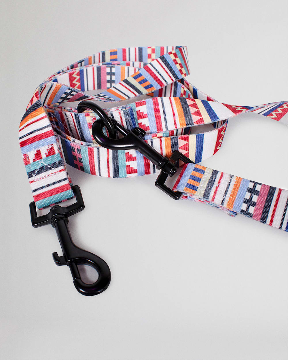 ALTERNATE VIEW OF TAMIAMI ADVENTURE DOG LEASH IN TAMIAMI image number 4