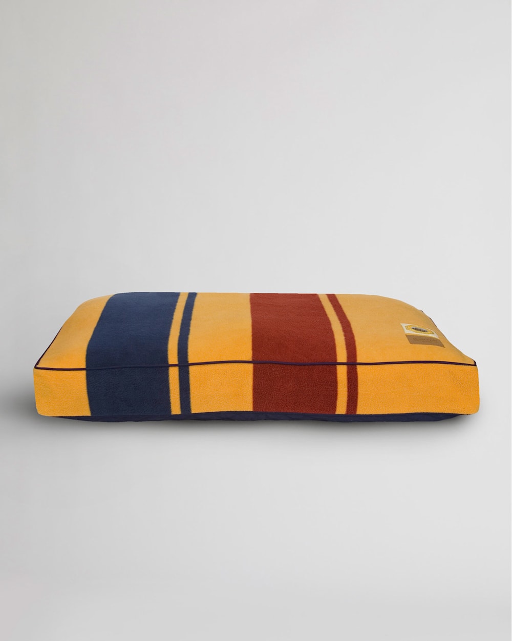 ALTERNATE VIEW OF YELLOWSTONE NATIONAL PARK DOG BED IN YELLOWSTONE image number 4