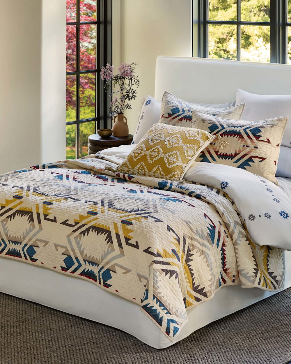 WHITE SANDS PRINTED QUILT SET Pendleton