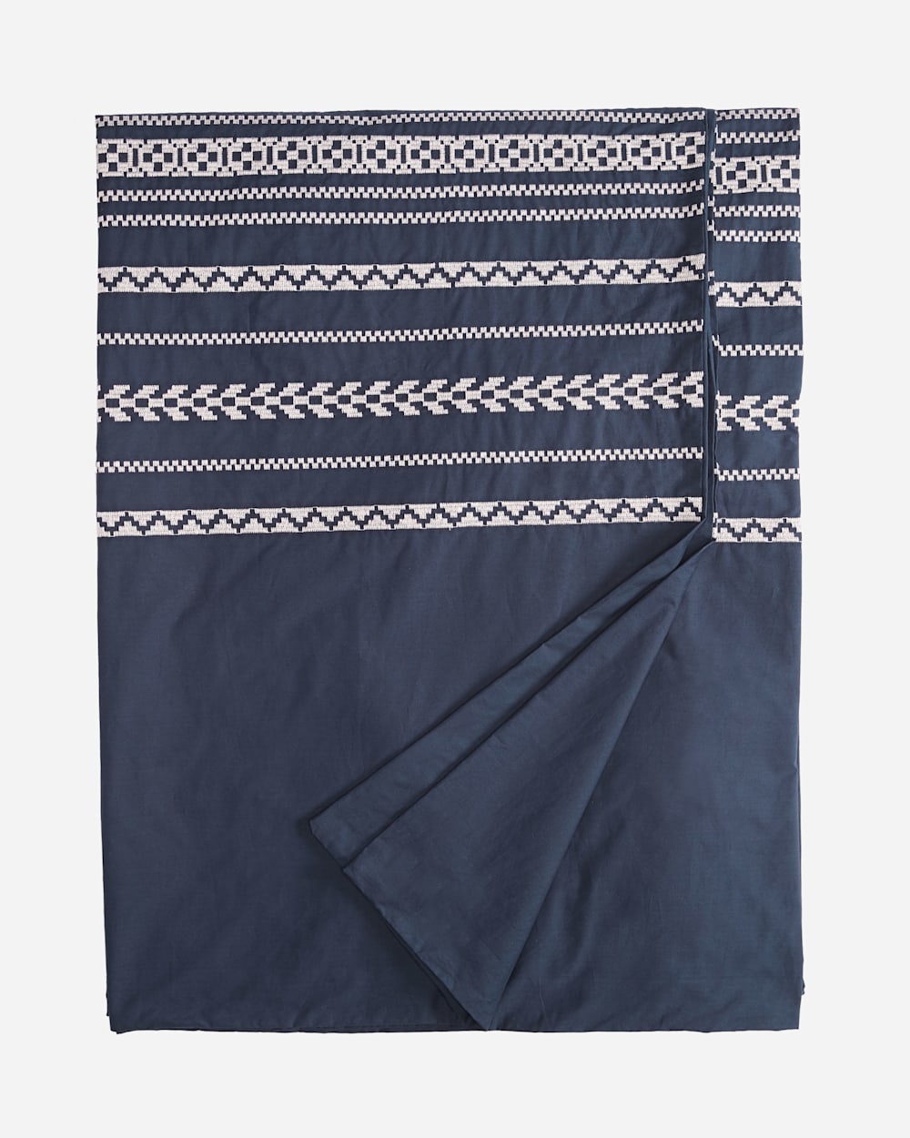 ADDITIONAL VIEW OF BOHEMIAN FAIR ISLE DUVET COVER SET IN INDIGO image number 2